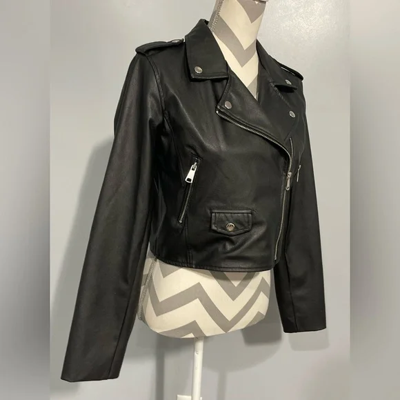 PrettyLittleThing Black Leather Biker Jacket - Picture 8 of 12